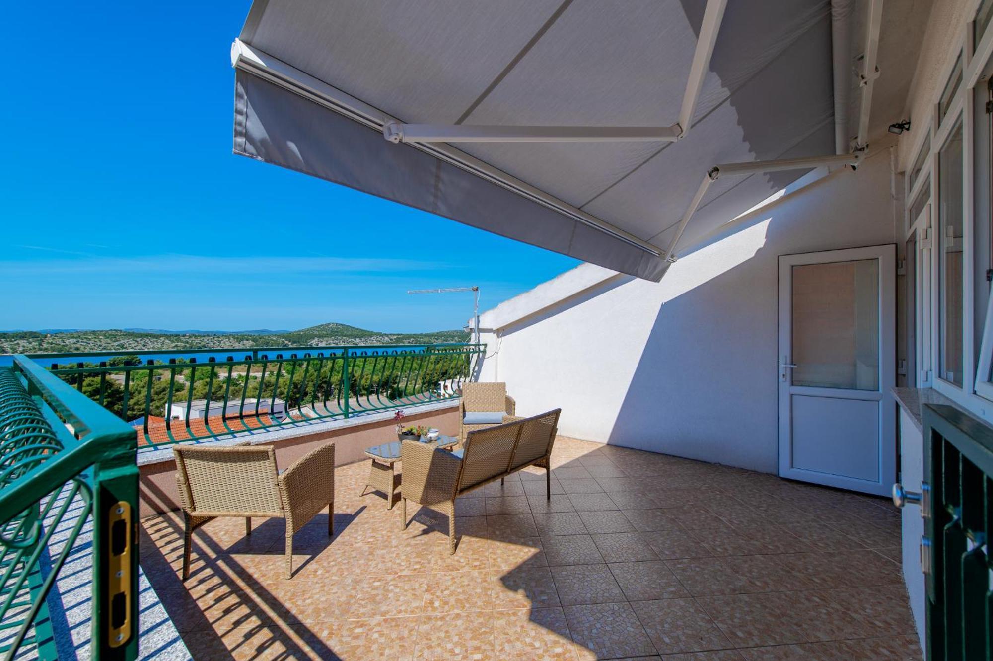 Abi Attic Apartment Šibenik Exterior foto